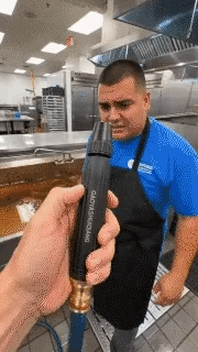 High-pressure water gun spray demo